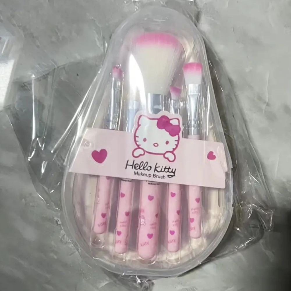 Hello Kitty Makeup Brush Set - Picture 5 of 5